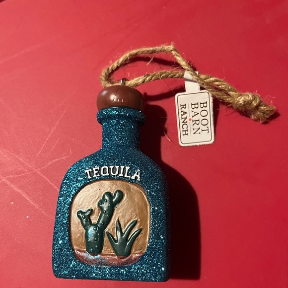 Tequila Christmas ornament - Picture 2 of 4
